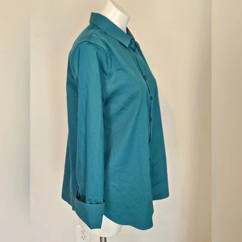 Chico's EUC Button Down Size 14 - image 3